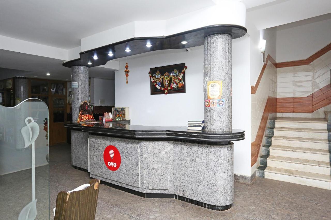 Hotel Oyo Capital O 5879 Radha Damodar Residency Puri Esterno foto